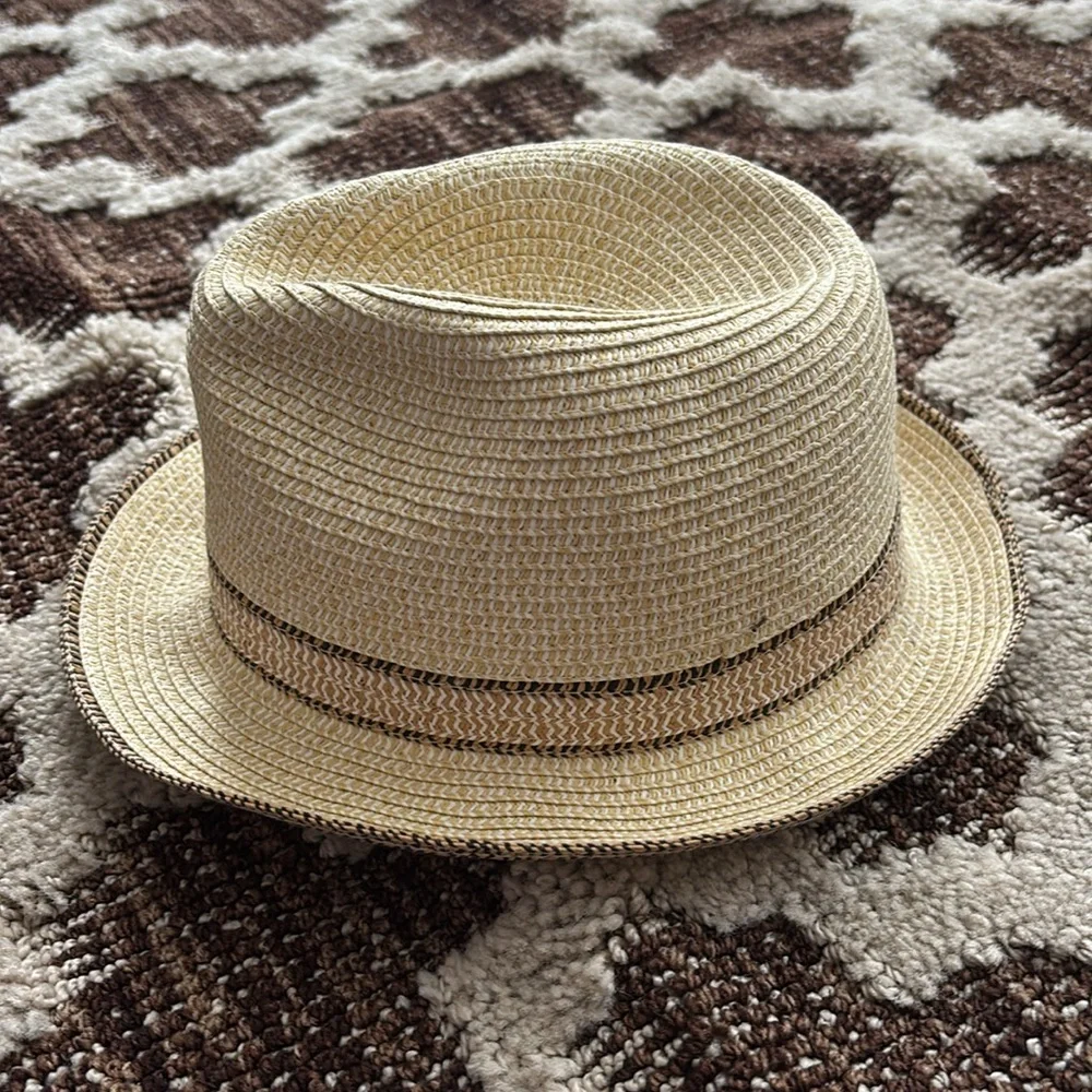 Calvin Klein Stylish Straw Fedora Hat